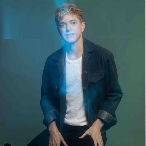 Mae Martin Los Angeles Tickets